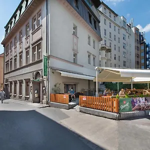 Ea Royal Esprit 4*, Praga República Checa